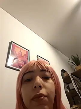 missapril0101 online show from December 17, 2:06 am