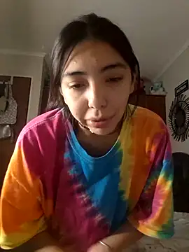 missapril0101 online show from April 14, 7:58 am