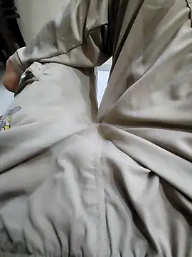 Snapshot of coupleyug chatting on September 16, 5:47 pm coupleyug online show from September 16, 5:47 pm