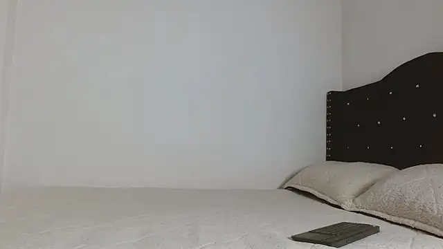 Snapshot of SamyRoss chatting on September 26, 2:37 am SamyRoss online show from September 26, 2:37 am