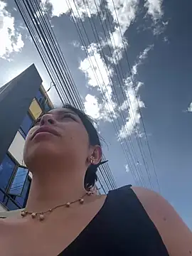 larsonbeverly online show from February 26, 6:29 pm