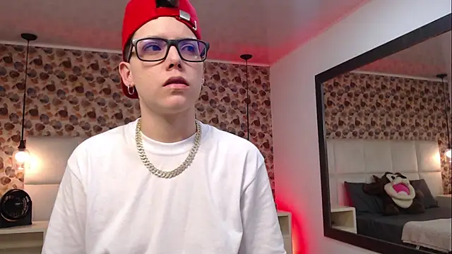 SpencerMontgomery online show from September 12, 7:03 pm