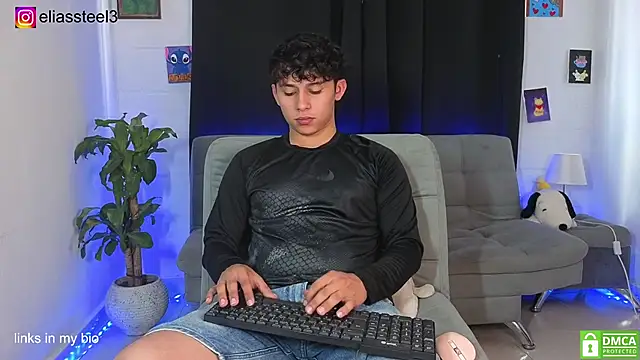 elias steel1 online show from March 24, 3:28 pm