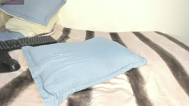 Snapshot of katitahotcam_ass chatting on October 11, 10:41 pm katitahotcam ass online show from October 11, 10:41 pm