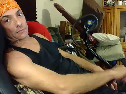 Snapshot of dicinyou80 chatting on November 23, 11:59 pm dicinyou80 online show from November 23, 11:59 pm