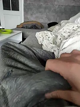 Snapshot of hansvonerotic1 chatting on November 29, 1:03 pm hansvonerotic1 online show from November 29, 1:03 pm