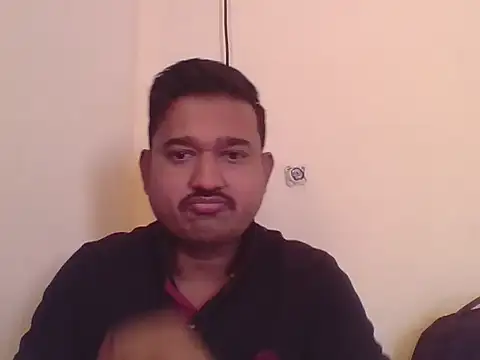 Snapshot of VadodaraBBC chatting on November 29, 9:12 am VadodaraBBC online show from November 29, 9:12 am