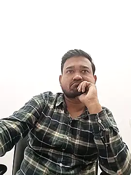 Snapshot of VadodaraBBC chatting on February 4, 7:36 am VadodaraBBC online show from February 4, 7:36 am