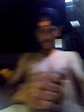 Snapshot of Romance32 chatting on October 5, 1:53 pm Romance32 online show from October 5, 1:53 pm