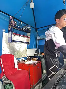 diegoand0911 online show from April 5, 4:48 pm