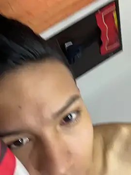 diegoand0911 online show from April 11, 2:43 pm