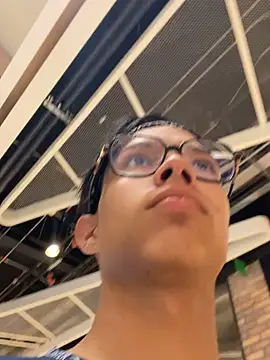 diegoand0911 online show from April 17, 5:05 pm