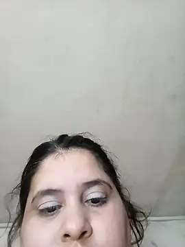 Snapshot of Ayma1983 chatting on September 15, 5:51 am Ayma1983 online show from September 15, 5:51 am