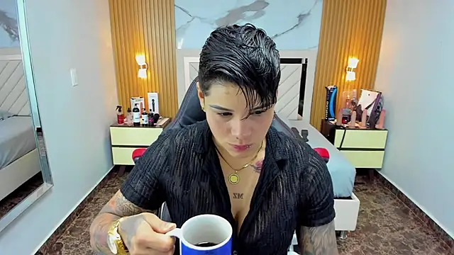 KAROLLJONES1 online show from October 10, 10:53 pm