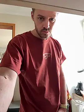 Snapshot of bigcockjohnxxxxx chatting on October 30, 11:00 am bigcockjohnxxxxx online show from October 30, 11:00 am