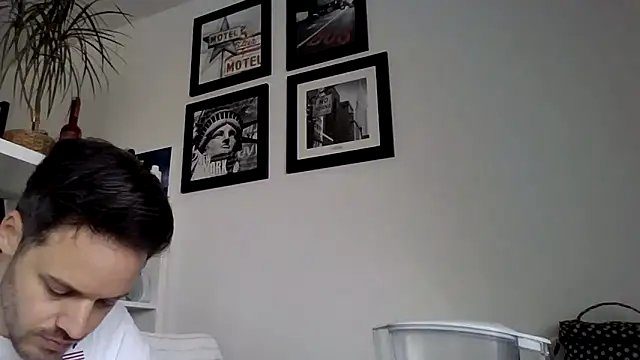 Snapshot of bigcockjohnxxxxx chatting on November 12, 12:38 pm bigcockjohnxxxxx online show from November 12, 12:38 pm