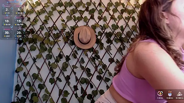 Snapshot of Courrtneyy chatting on September 8, 7:46 pm Courrtneyy online show from September 8, 7:46 pm