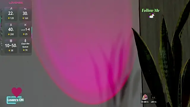 Snapshot of Ice_Princess_ chatting on October 9, 12:14 pm Ice Princess  online show from October 9, 12:14 pm
