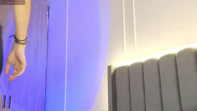 Snapshot of Ice_Princess_ chatting on November 26, 12:06 pm Ice Princess online show from November 26, 12:06 pm