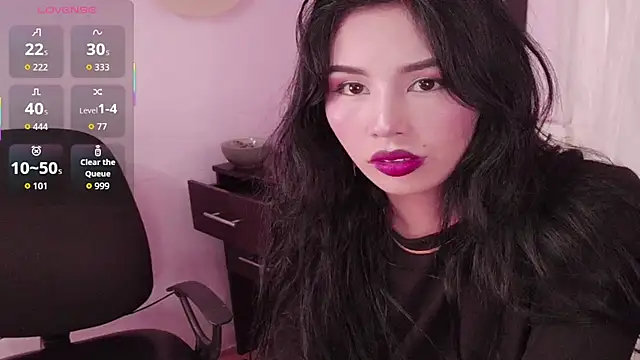 Miss Charlottet online show from April 12, 8:14 pm