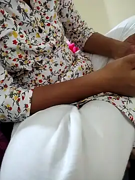 Snapshot of Lusty_sensual_Jodi chatting on February 5, 2:26 pm Lusty sensual Jodi online show from February 5, 2:26 pm