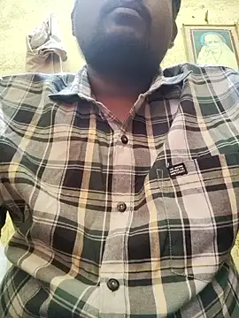 Snapshot of Lusty_sensual_Jodi chatting on December 3, 8:23 am Lusty sensual Jodi online show from December 3, 8:23 am