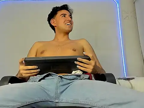 Alexxx savage online show from February 23, 2:31 am