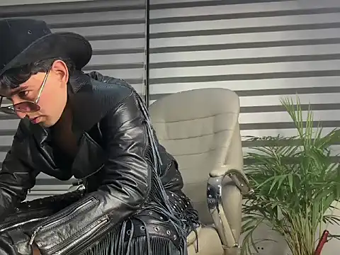 Alexxx savage online show from April 1, 2:34 am