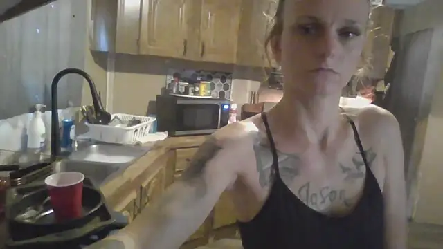 morethemerry online show from April 15, 7:10 pm