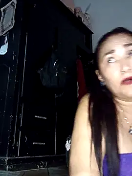 Snapshot of linda_luna29 chatting on September 13, 2:44 am linda luna29 online show from September 13, 2:44 am