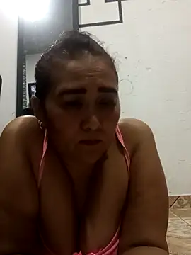 Snapshot of linda_luna29 chatting on September 26, 12:47 am linda luna29 online show from September 26, 12:47 am