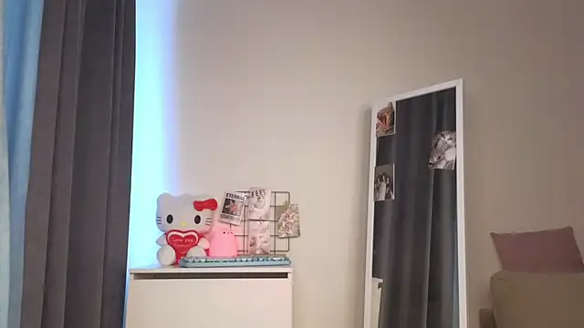 roxydolll online show from June 22, 2:02 am