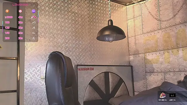 Snapshot of AlanCutee chatting on September 27, 11:26 am AlanCutee online show from September 27, 11:26 am