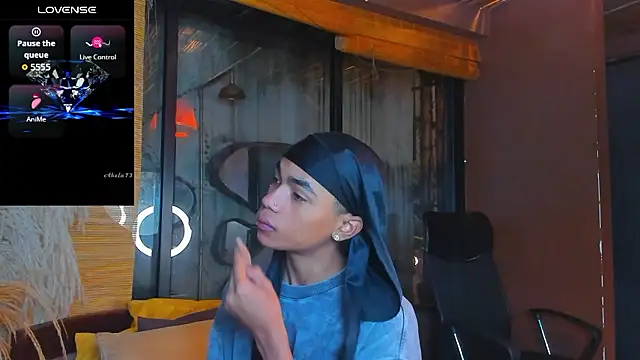 AlanCutee online show from January 7, 11:23 am