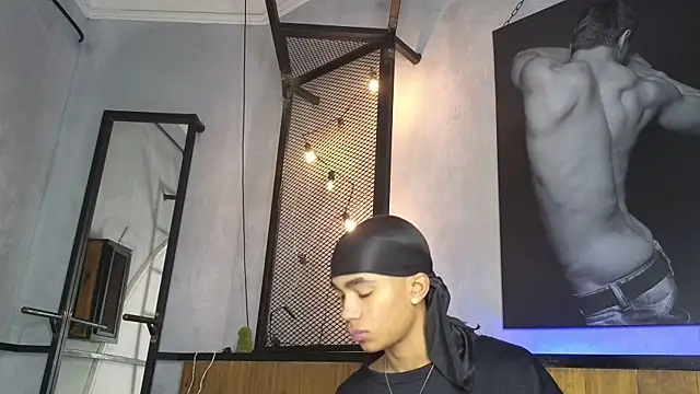 AlanCutee online show from February 25, 1:10 pm