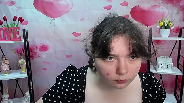 Snapshot of NeonilaLisova chatting on May 8, 5:13 am NeonilaLisova online show from May 8, 5:13 am