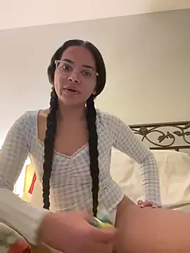 vixxnovalee online show from February 18, 7:15 am