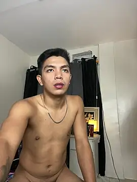 Snapshot of Hunky_paul chatting on July 17, 3:07 pm Hunky paul online show from July 17, 3:07 pm
