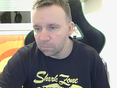 Snapshot of kristianss08 chatting on January 11, 10:04 pm kristianss08 online show from January 11, 10:04 pm