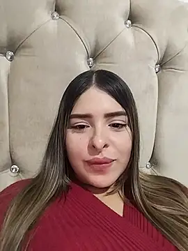 Snapshot of Nahomy_cm chatting on June 27, 4:06 am Nahomy cm online show from June 27, 4:06 am