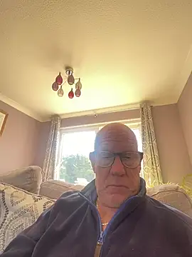 philefc online show from April 23, 10:25 am