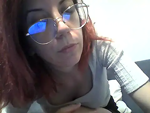 Anayssa  online show from September 10, 9:15 pm