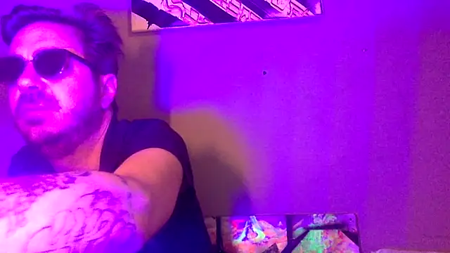 3615-ULLA online show from March 7, 9:12 pm