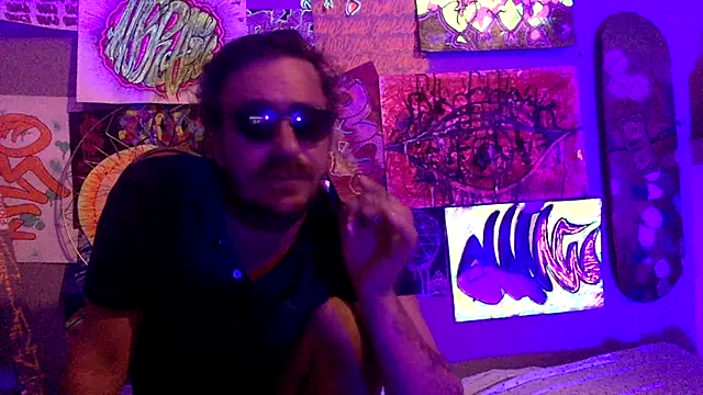 3615-ULLA online show from April 27, 11:47 pm