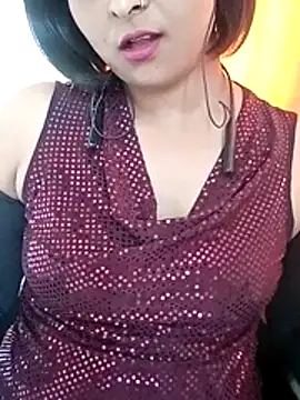Snapshot of Queen_Kushi4 chatting on May 2, 8:52 am Queen Kushi4 online show from May 2, 8:52 am