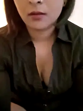 Snapshot of Queen_Kushi4 chatting on July 6, 8:55 am Queen Kushi4 online show from July 6, 8:55 am