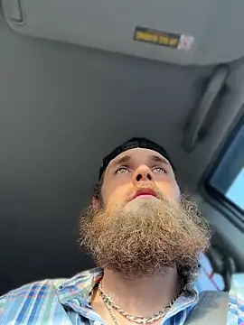 high3ndlowlife online show from April 8, 9:37 pm