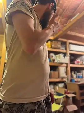 high3ndlowlife online show from April 13, 5:46 am