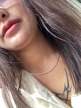   BabyShowPublic   online show from November 2, 9:33 am