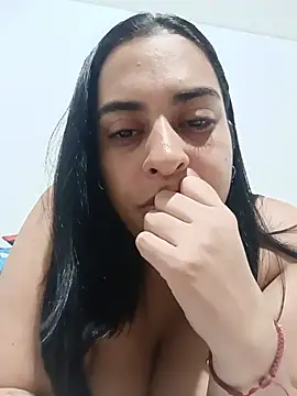Snapshot of GeminisClark chatting on June 4, 2:39 am GeminisClark online show from June 4, 2:39 am